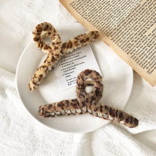 韩国新款秋冬毛茸豹纹鲨鱼夹网红气质抓夹后脑勺发夹优雅气质头饰