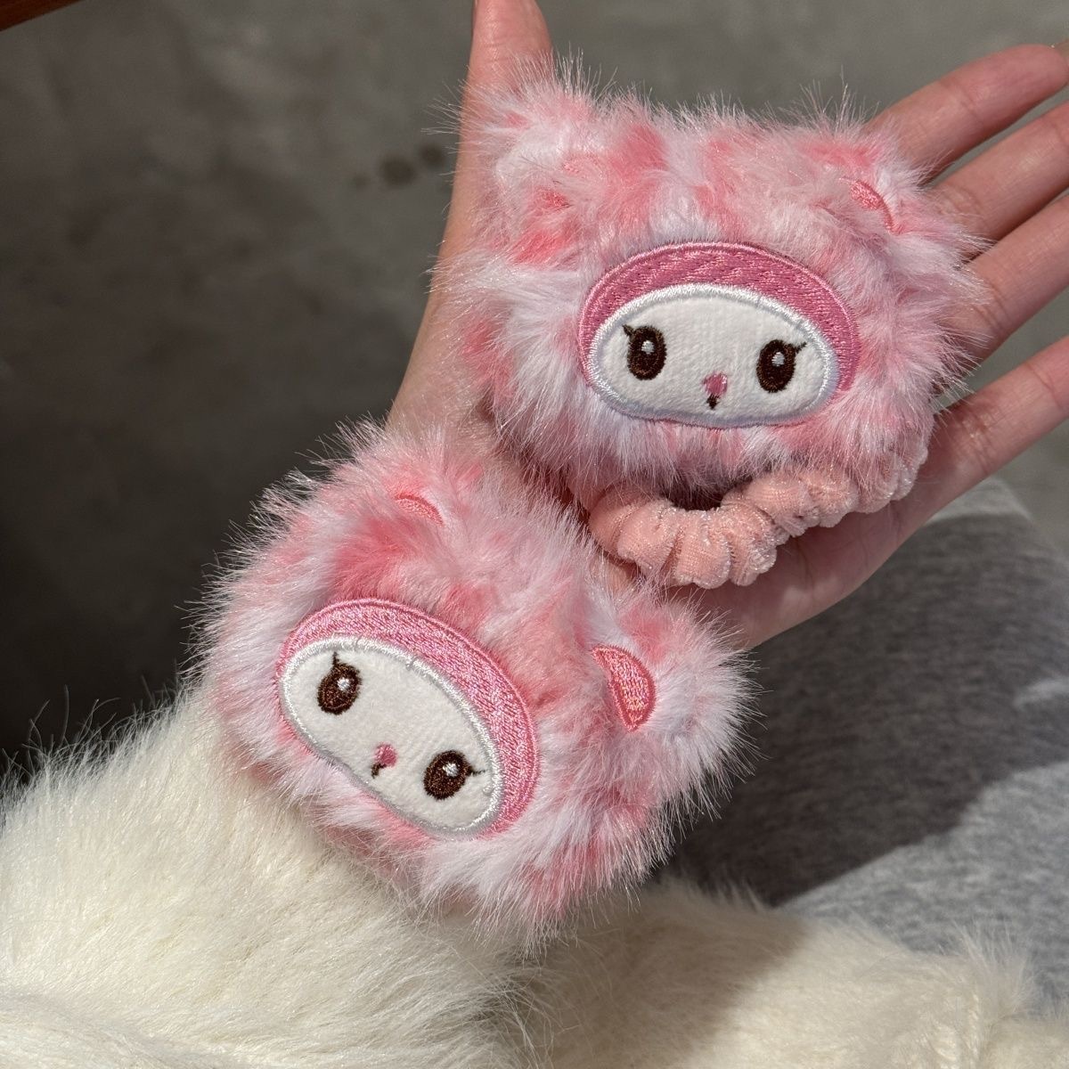 可爱粉色系豹纹美乐蒂发圈秋冬毛绒绒卡通头绳软萌少女ins风发饰