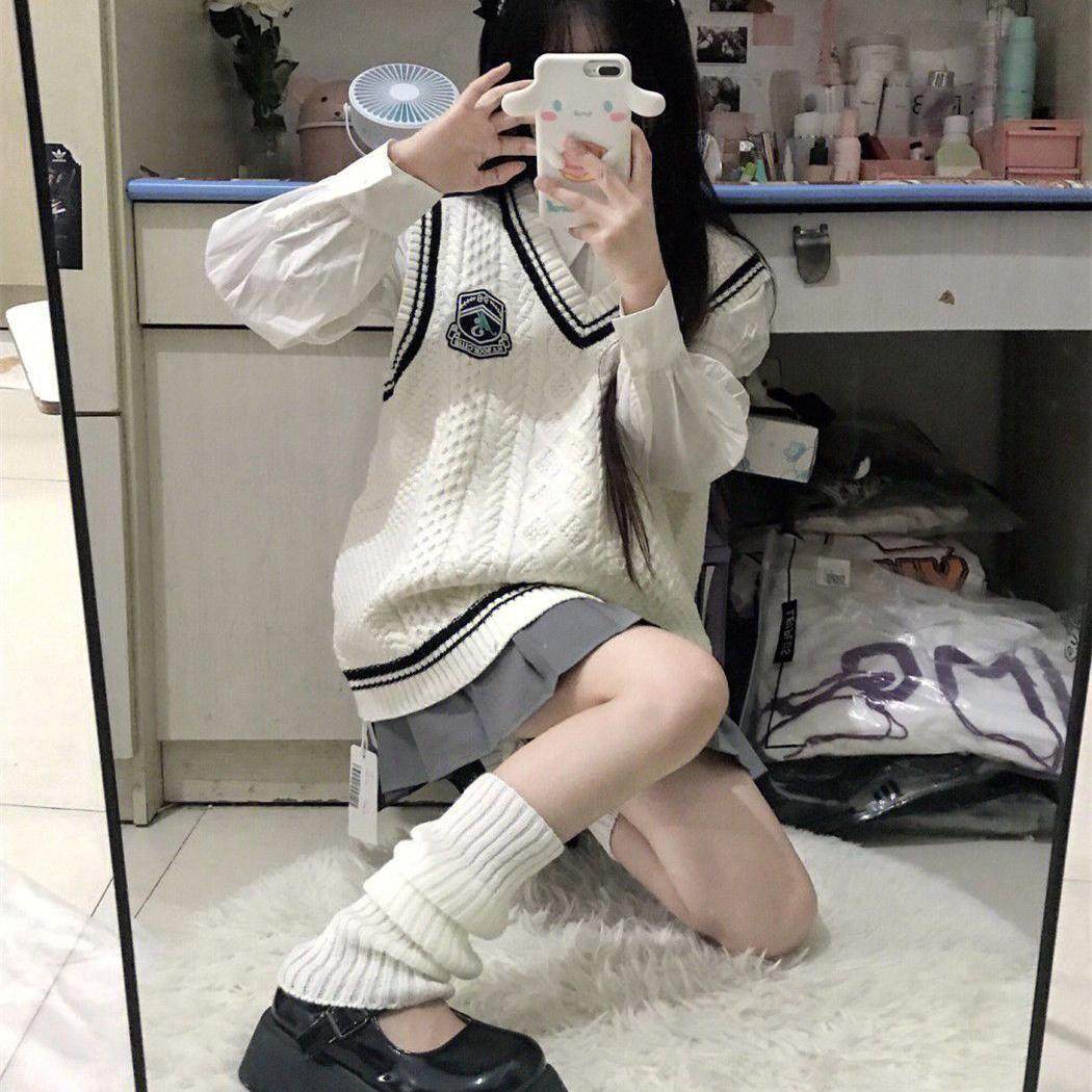 胖薯大码秋冬日系学院风jk衬衫V领马甲背心女针织衫百褶裙三件套,女装/女士精品,时尚套装,淘宝优惠券,粉丝福利购,淘宝优惠卷