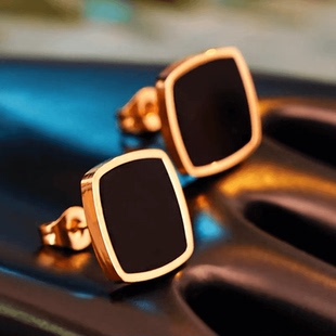 GUITING 18k电镀黑色方糖耳钉女轻奢高级感气质耳环耳饰2026爆款