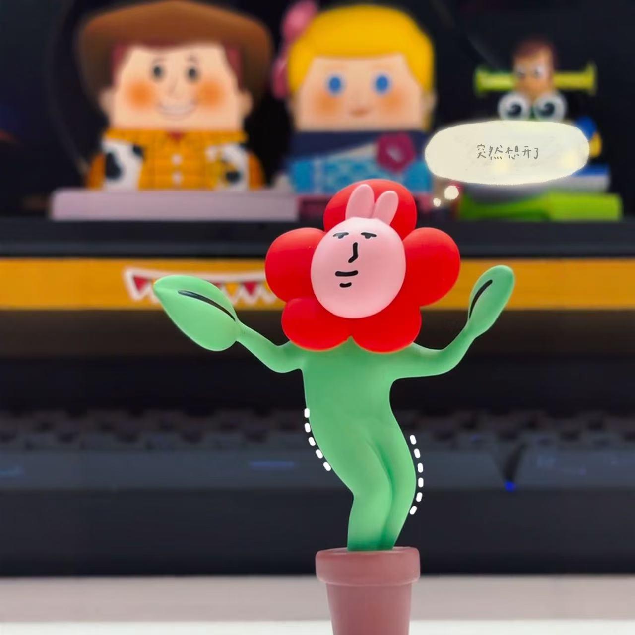 好抽象的摆件，上班搭子