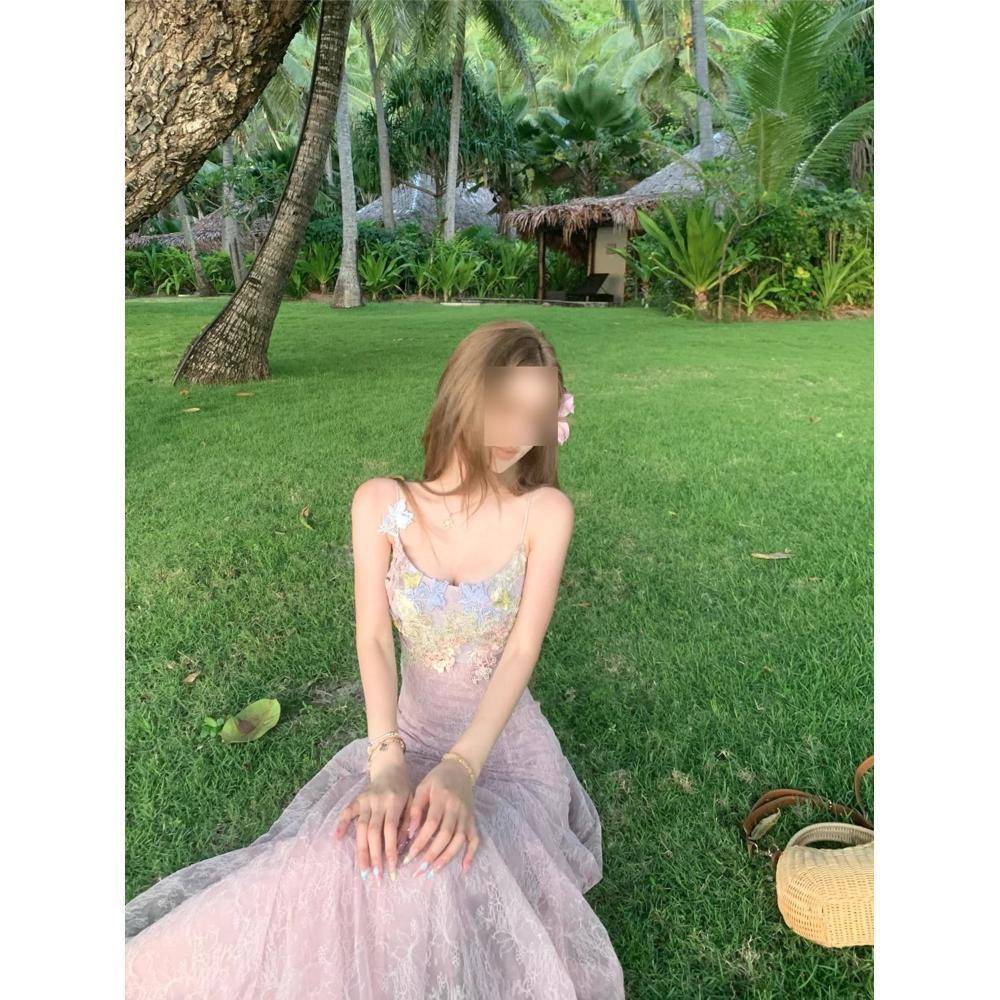 女夏季高级感女别致吊带鱼尾裙长裙少女度假风花朵刺绣网纱连衣裙
