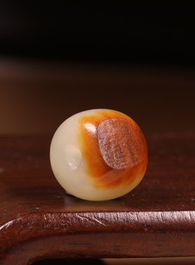 新疆和田玉籽料红皮老型珠