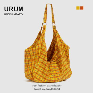 URUM小众复古彩色黄色格子大容量斜挎包双肩三用多巴胺学院风布包