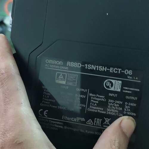可维修伺服驱动器R88D-1SN15H-E-06，成色新议价