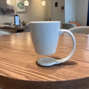 悬浮陶瓷马克杯简约大容量杯子喝水情侣牛奶家用咖啡杯 ins超火