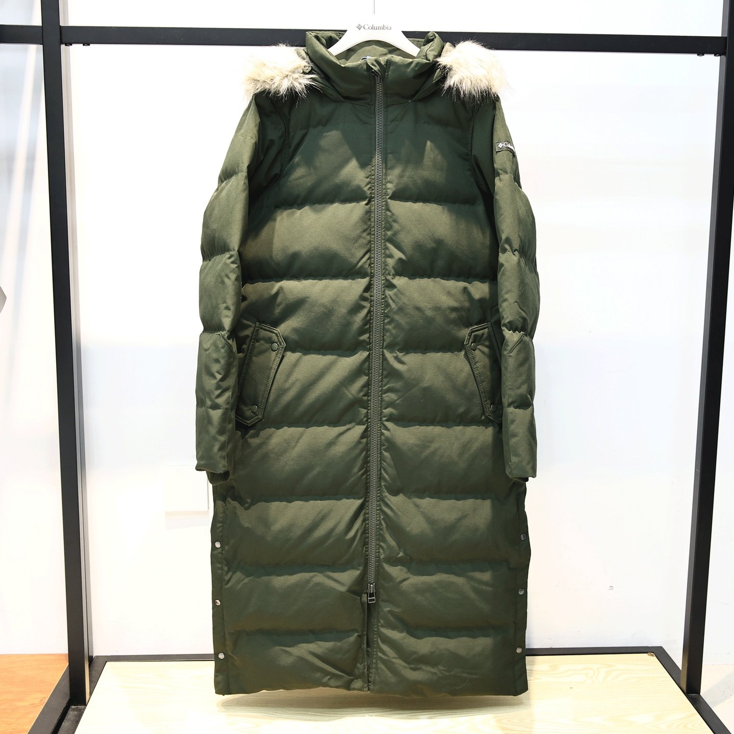 Columbia哥伦比亚25秋冬新款户外女士加厚中长款羽绒服外套WR4869