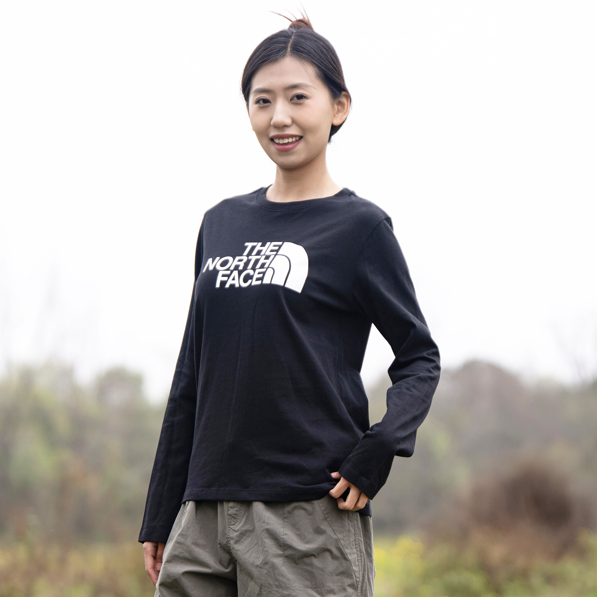 北面女户外休闲透气圆领长袖T恤