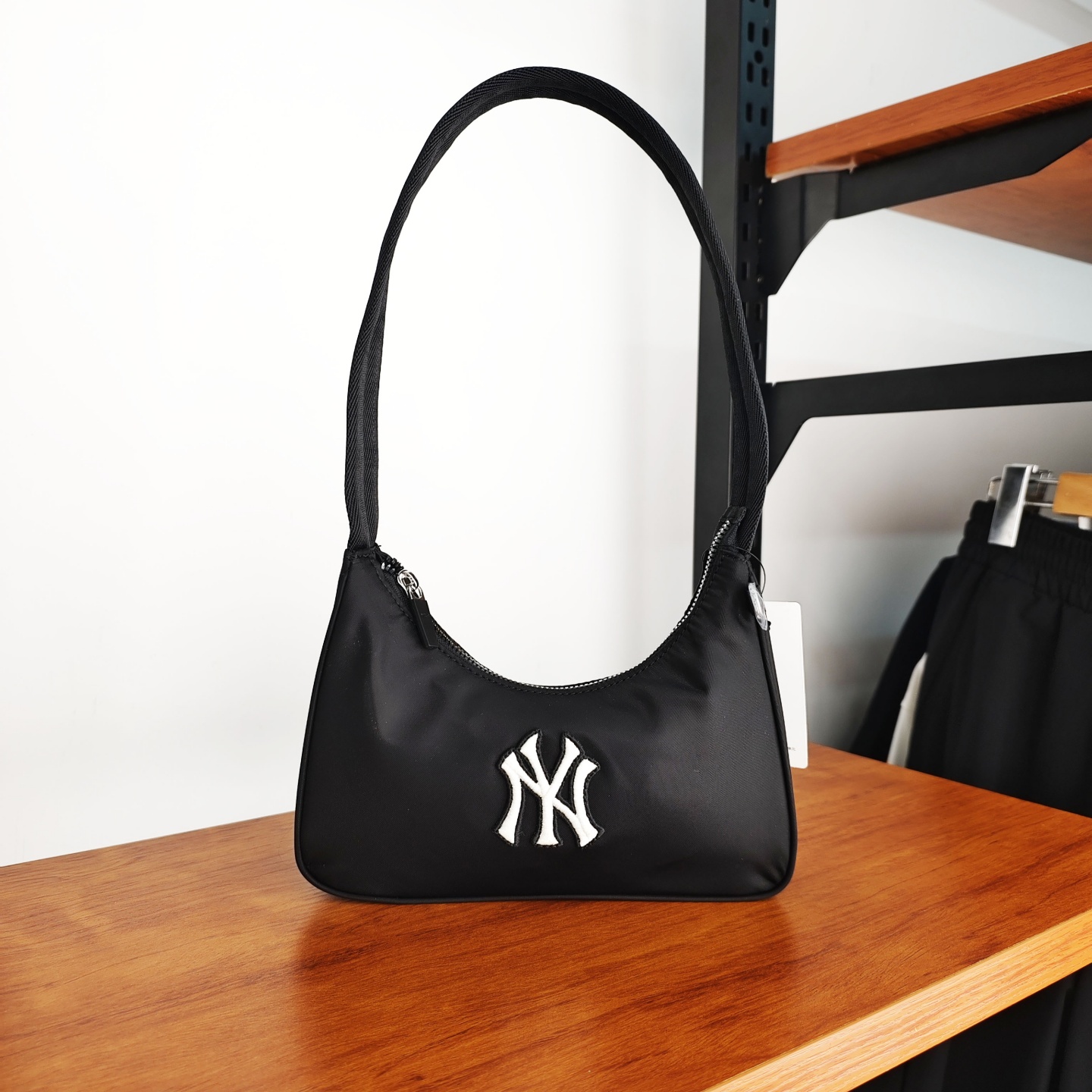 MLB腋下包女子NY刺绣单肩手提包