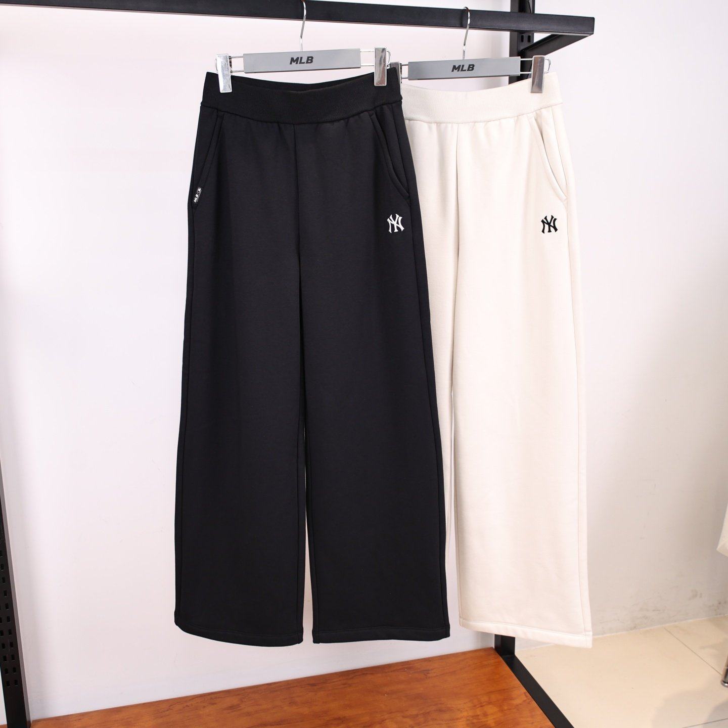 MLB女子长裤NY刺绣小标25秋冬新款宽松阔腿裤直筒运动裤3FPTB1556,运动服/休闲服装,运动长裤,淘宝优惠券,粉丝福利购,淘宝优惠卷