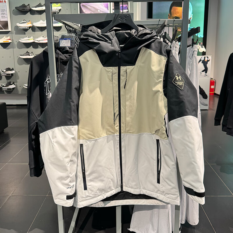 安德玛UA男士防风防水加厚冲锋衣