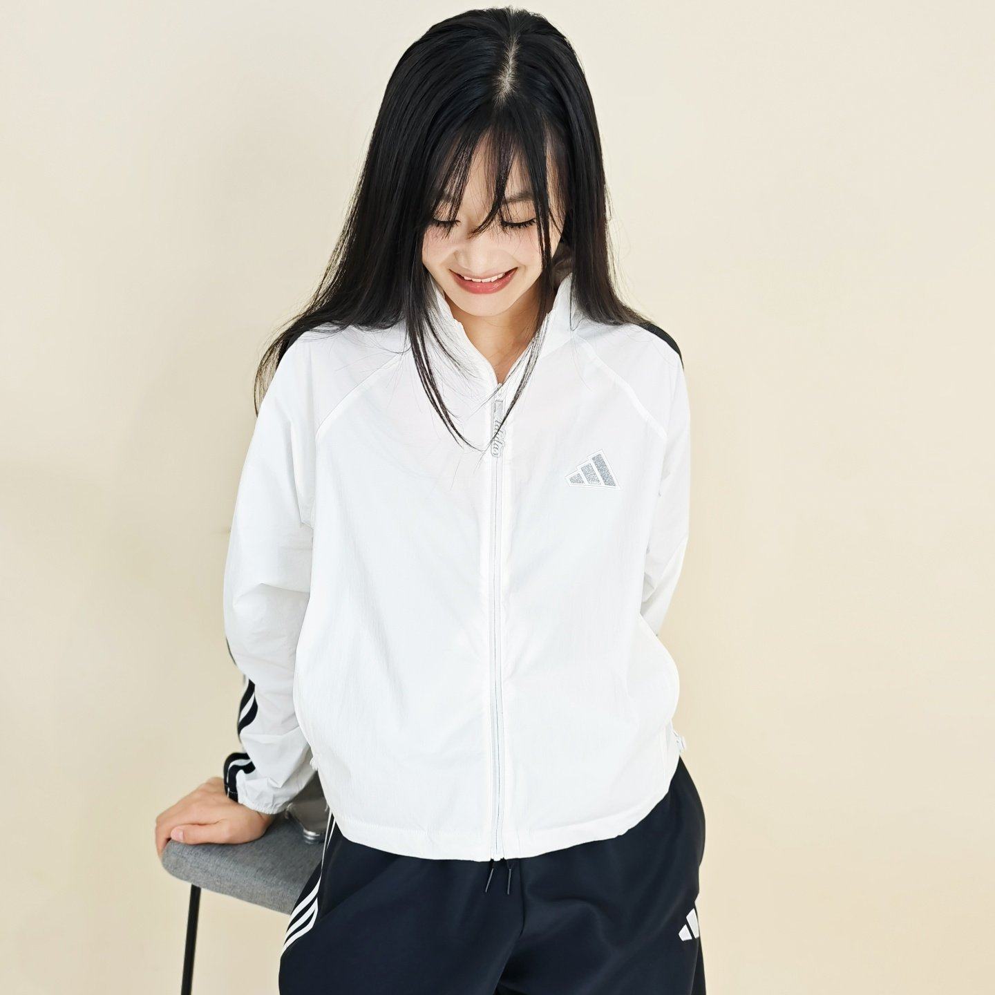 Adidas阿迪达斯女子外套25秋季新款运动上衣休闲立领夹克KC0181,运动服/休闲服装,运动茄克/外套,淘宝优惠券,粉丝福利购,淘宝优惠卷