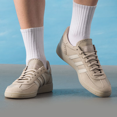 阿迪达斯板鞋男女款运动休闲鞋