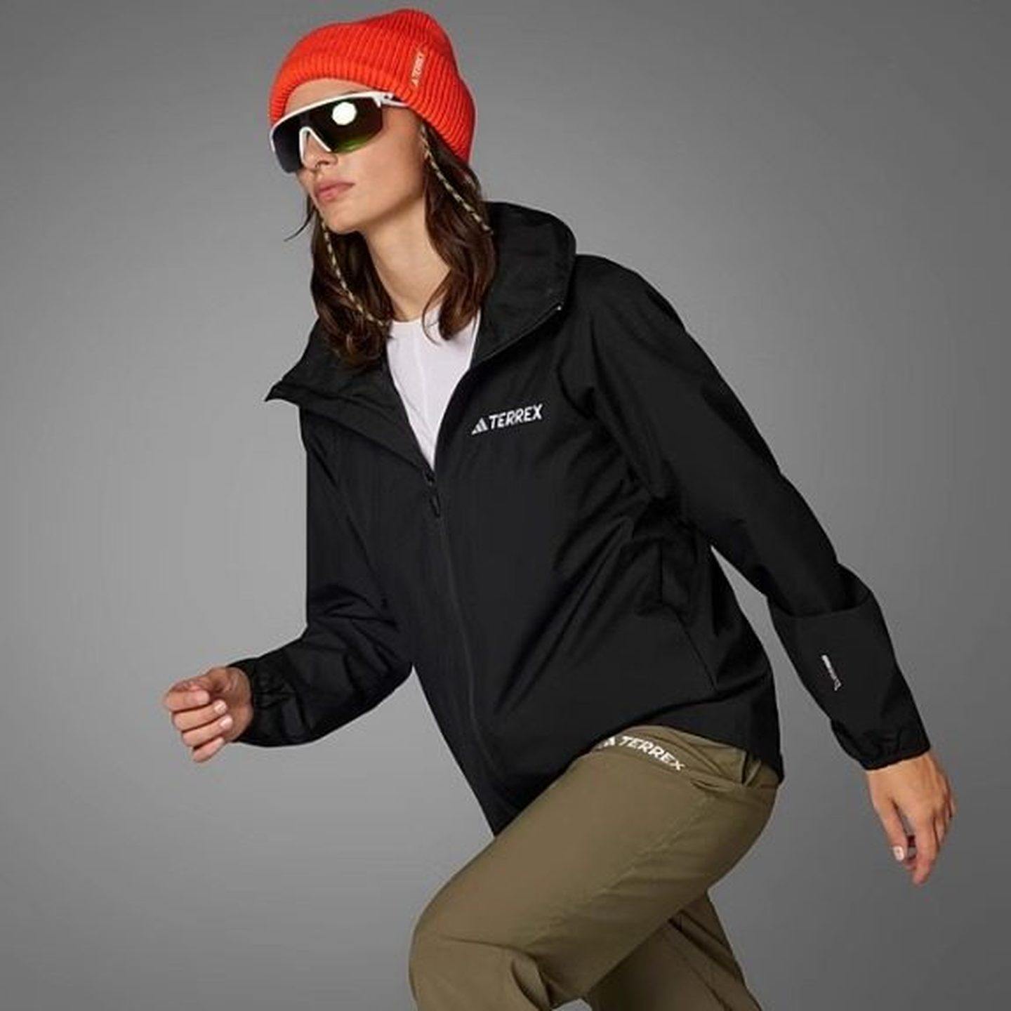 Adidas阿迪达斯女子冲锋衣25新款连帽防水夹克外套JM8702 JM8705,运动服/休闲服装,运动茄克/外套,淘宝优惠券,粉丝福利购,淘宝优惠卷