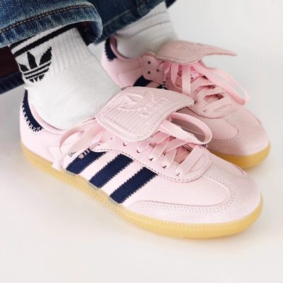 adidas阿迪达斯三叶草女薄底板鞋SAMBA翻折鞋舌运动德训鞋JP6808