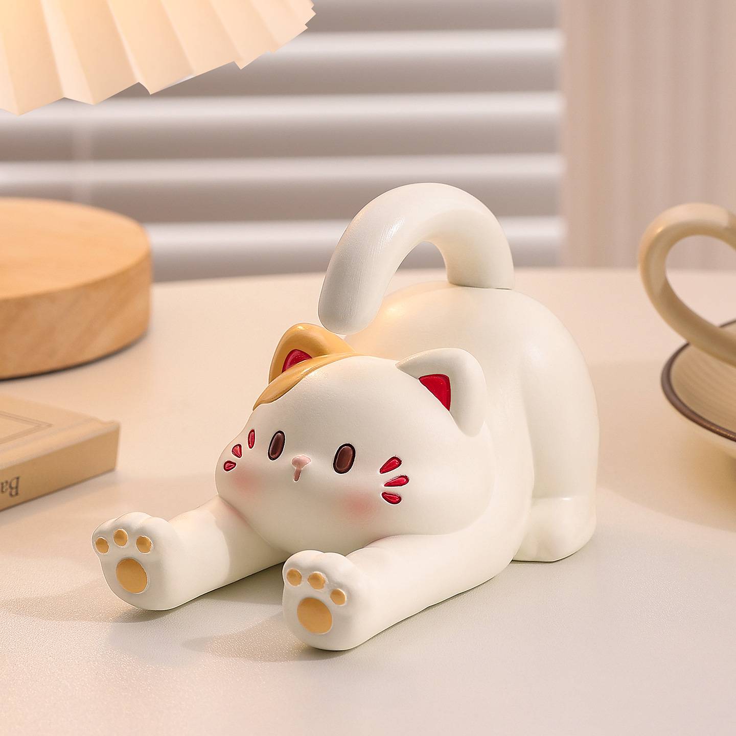 可爱招财猫手机支架树脂摆件办公