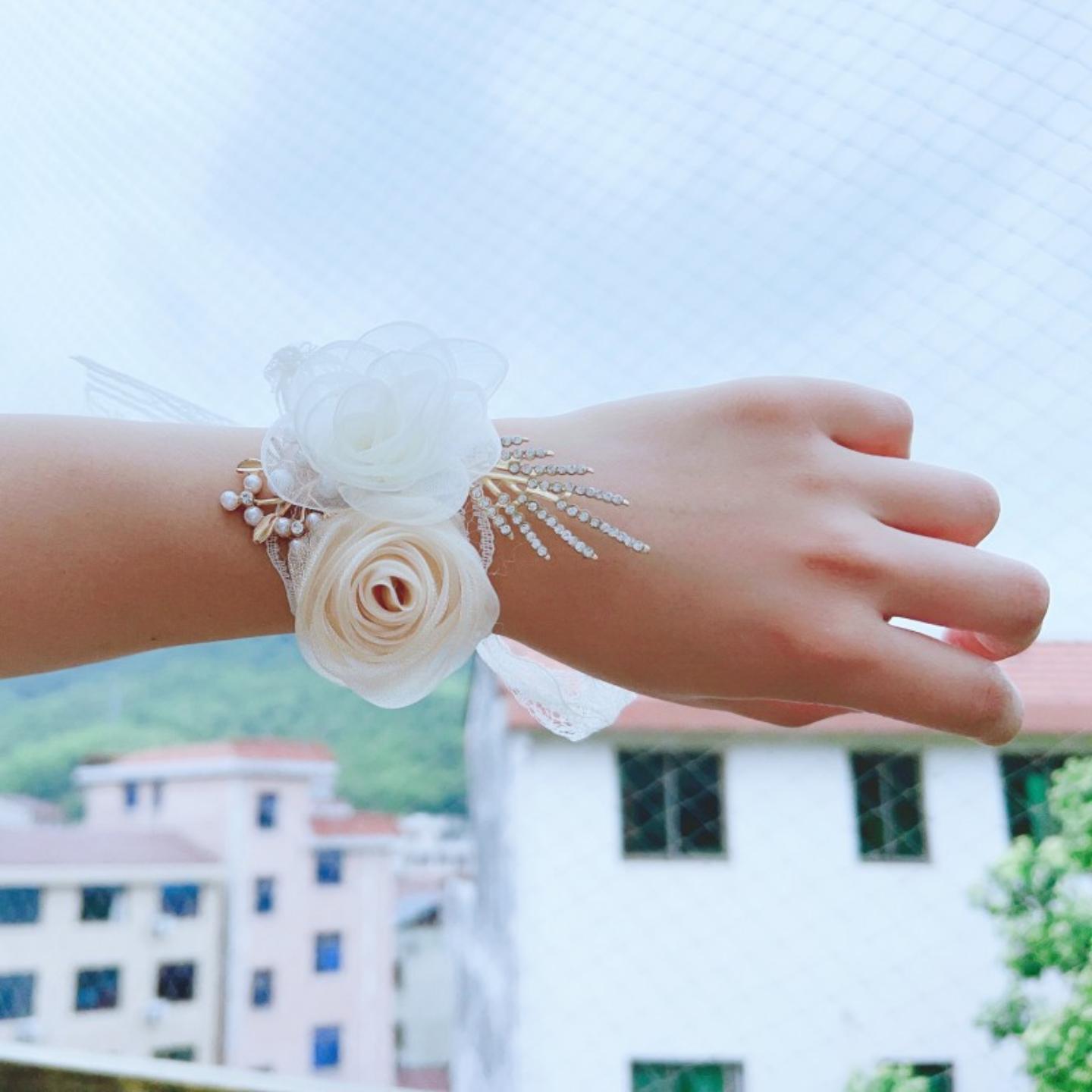高档唯美手腕花伴娘姐妹团手花