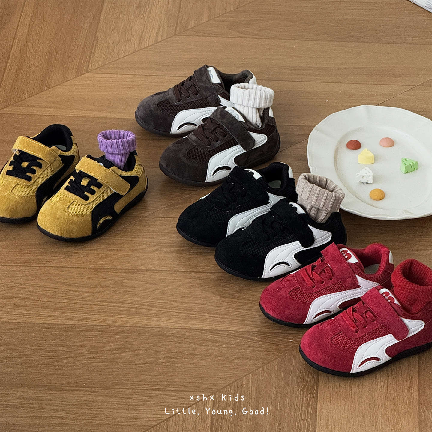 时尚运动跑步鞋2025秋季新款男童轻便透气韩版外穿女童宝宝阿甘鞋