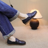 2026新款 舒适软底搭扣鞋 复古风平底单鞋 女圆头浅口皮鞋