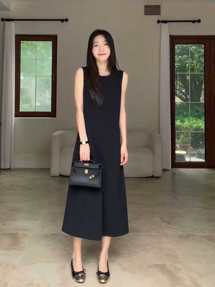 赫本风宽松连衣裙醋酸显瘦内搭