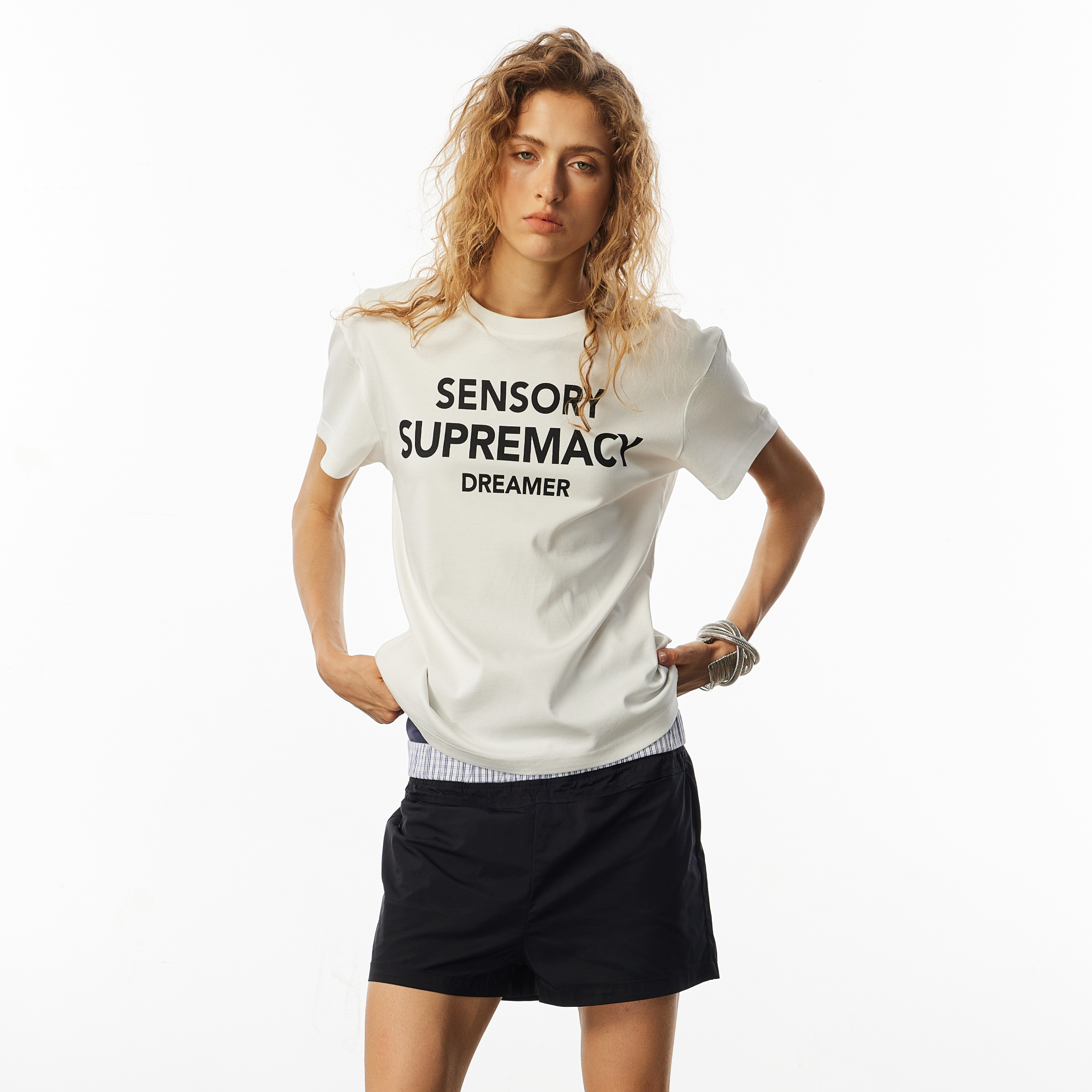 圆领螺纹绣花女通勤T恤短袖