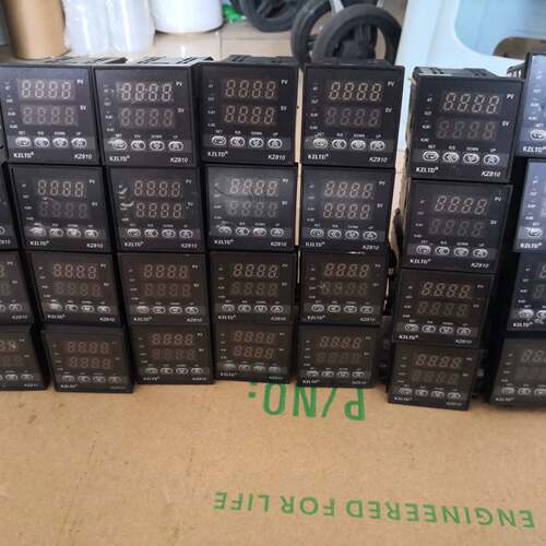 可维修凯泽温控仪温控表温控器 KZ810FK02-2AN成色如图议价