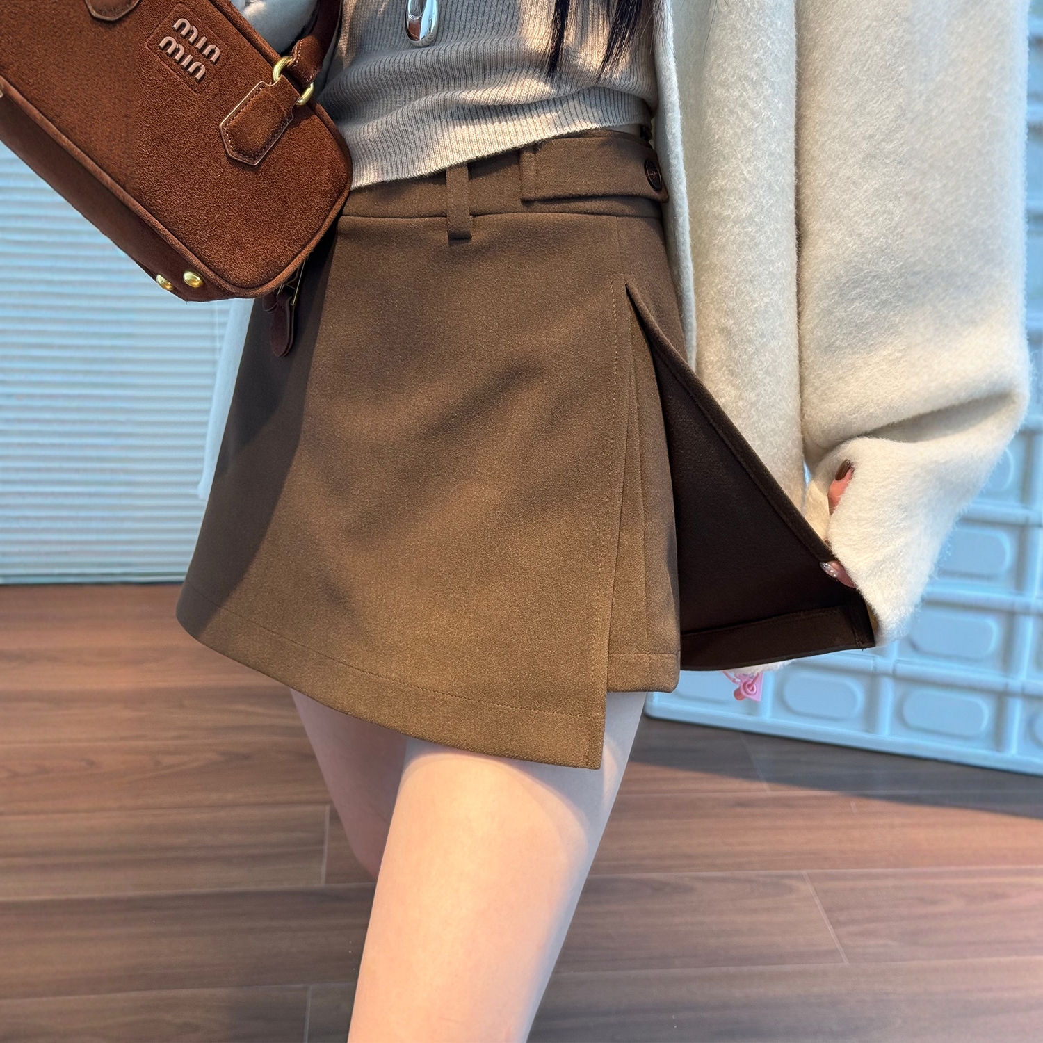 棕咖色毛呢短裙裤女2025秋冬新款