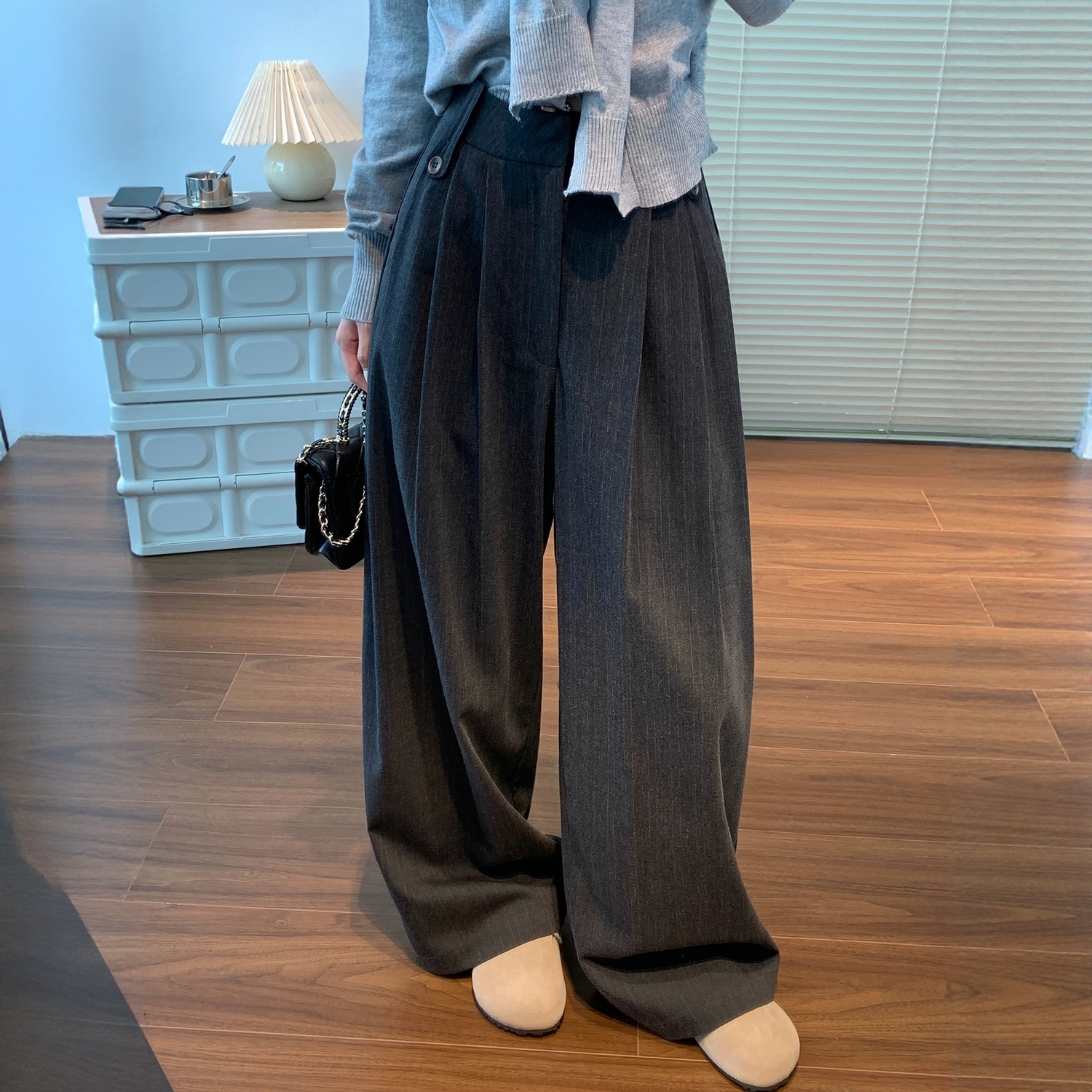 灰色条纹羊毛西装阔腿裤女