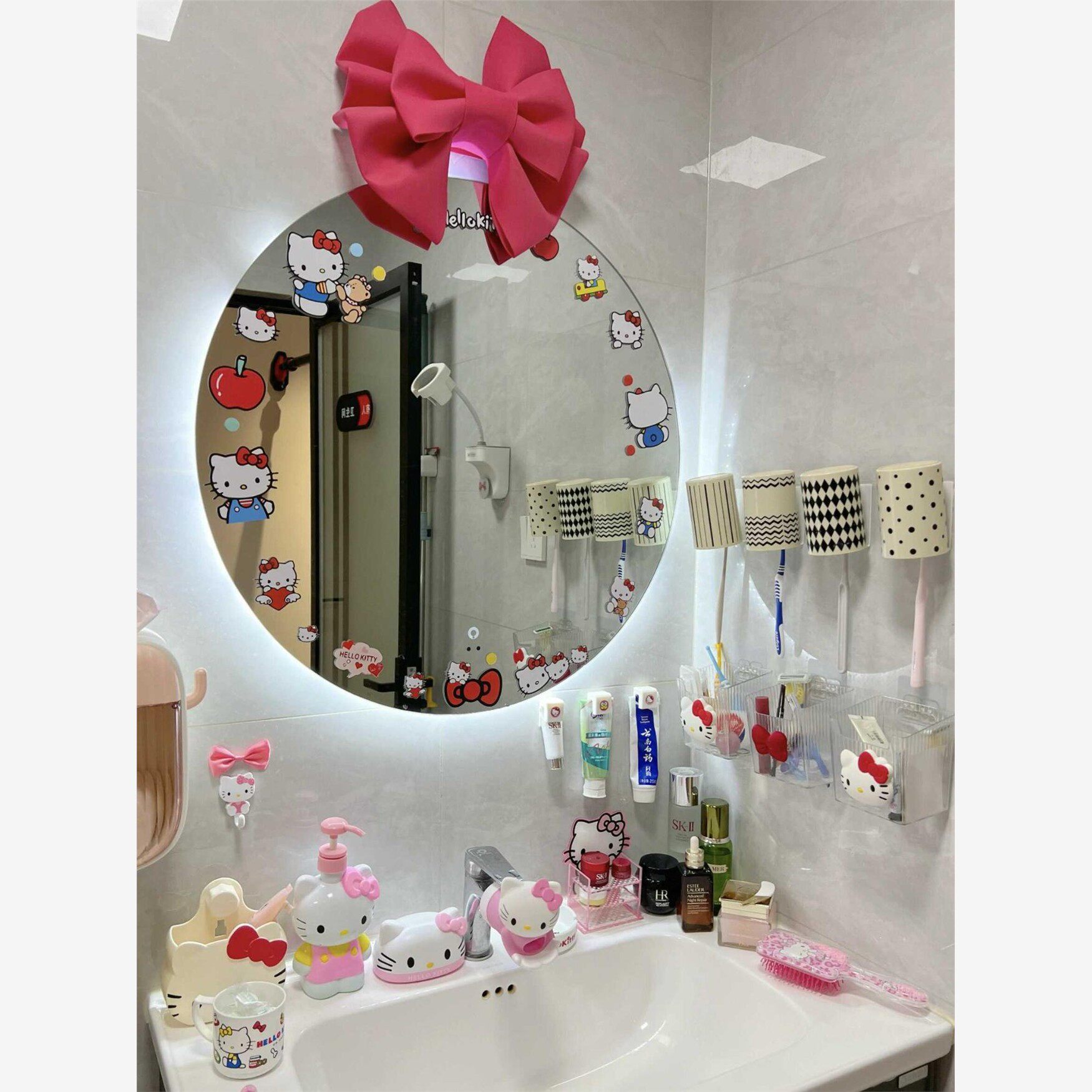 HEllokitty镜子贴纸装饰小图案家用卫生间遮丑蝴蝶结装饰挂件女生