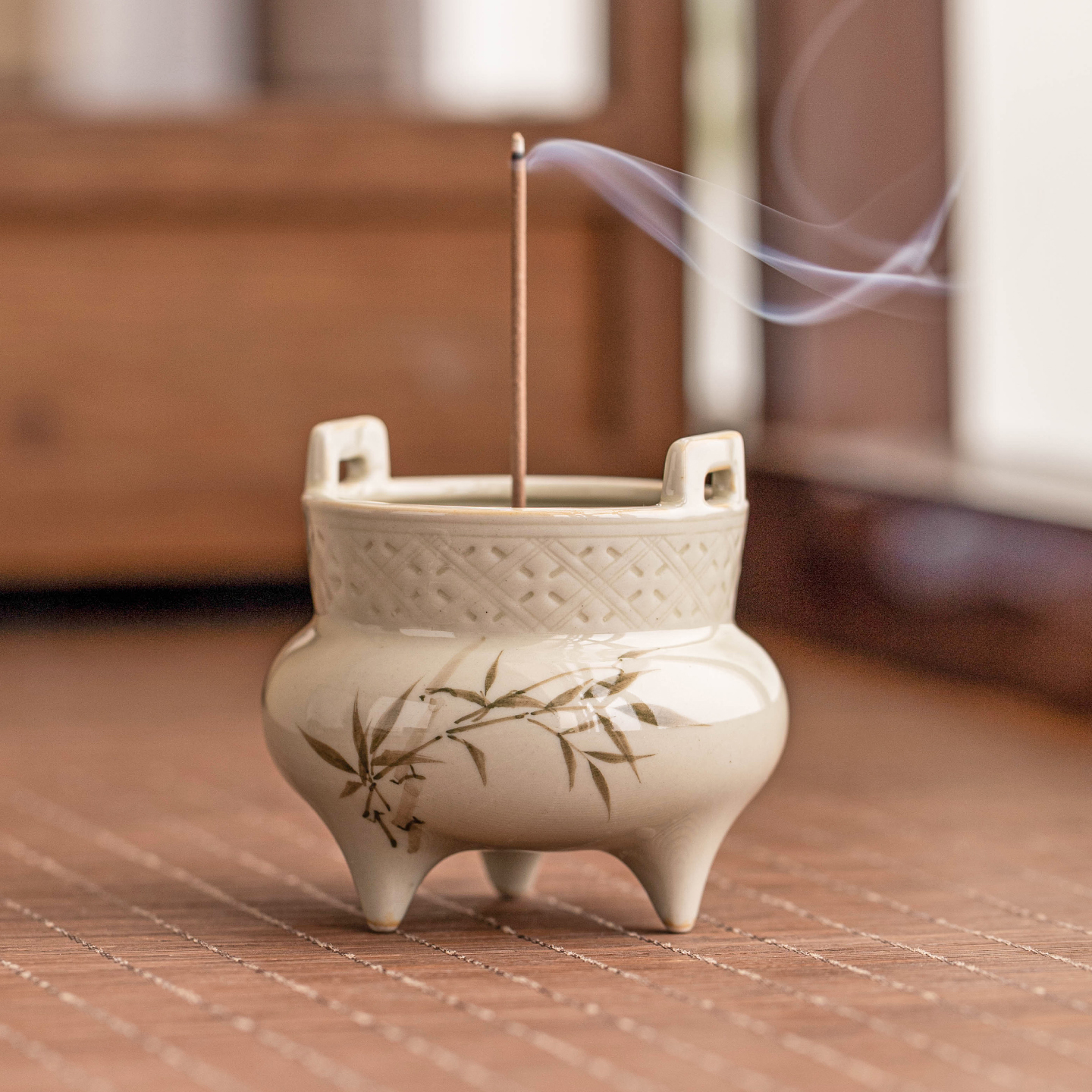 霜语三足鼎小香炉家用上香香插底座托盘翠绿文竹线香香托茶道摆件