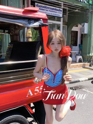 【小红裙】复古撞色高级清新萝莉少女红蓝连体泳衣比基尼减龄泳衣