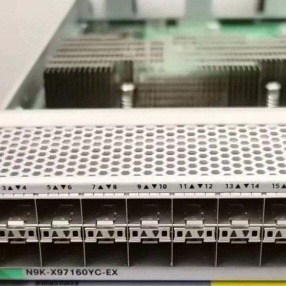 Cisco Nexus 9! 出售N9K-X97160YC-