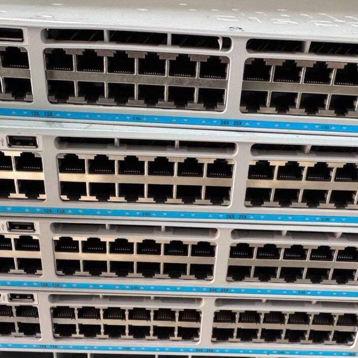 Cisco  C9300-48UXM-E 万兆交换机