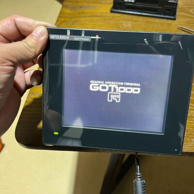 GOT1000人机界面GT1055-QSBD-C实物图