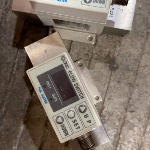 流量计PF2W720-F04-67拆机实拍 有线 有支