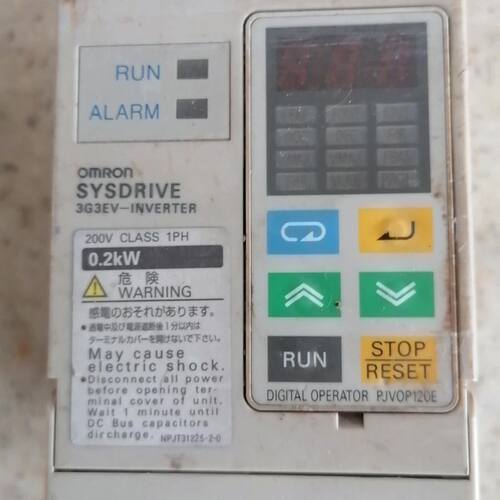 龙变频器3G3EV-AB002-CE 220v 拆机包好