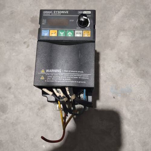 3GZ-A4007-ZV2拆机龙变频器0.75KW