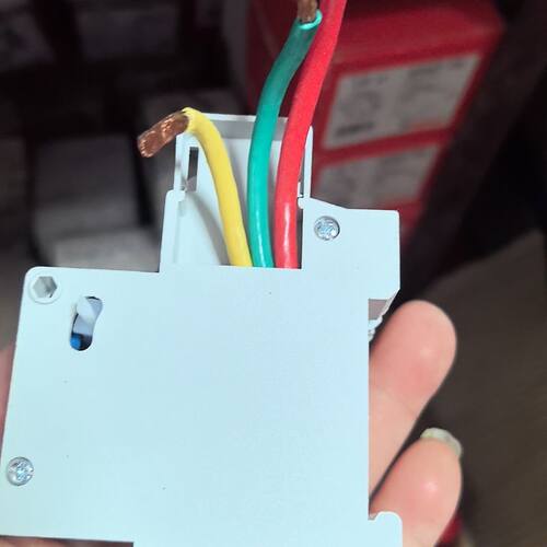 泰永长征TYT脱扣器  库存剩余 成色还可以 没用过