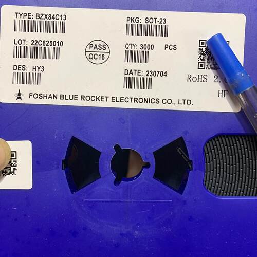 BZX84C13 SOT-23 丝印HY3 有1盘整盘300