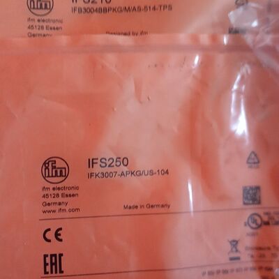 易福门ifs210   ifs250接近开关