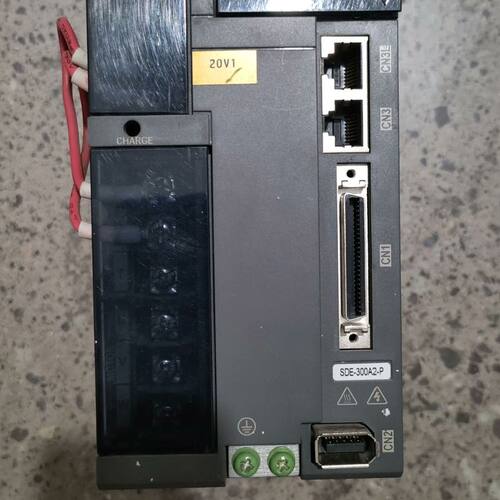 士林3.5kw伺服驱动:SDE-300A2-P（SDE-35