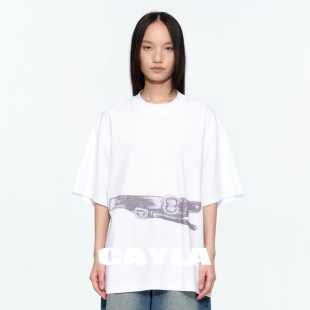 上衣24SS093 CAYLA春夏皮带印花宽松休闲圆领T恤短袖 清仓5折购