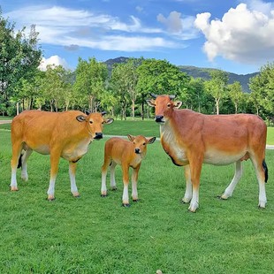户外仿真黄牛雕塑牧场农场田园园林景观装饰品玻璃钢动物模型摆件