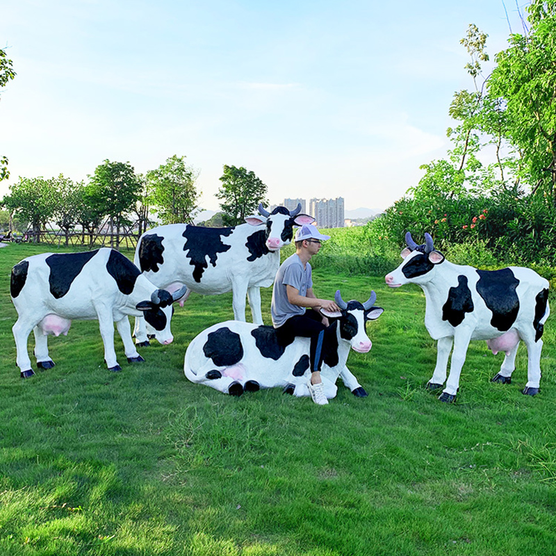 仿真奶牛玻璃钢雕塑卡通动物农场草坪摆件户外公园林景观装饰小品