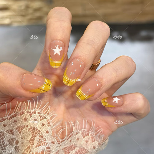 夏日奶黄格纹星星法式手绘美甲