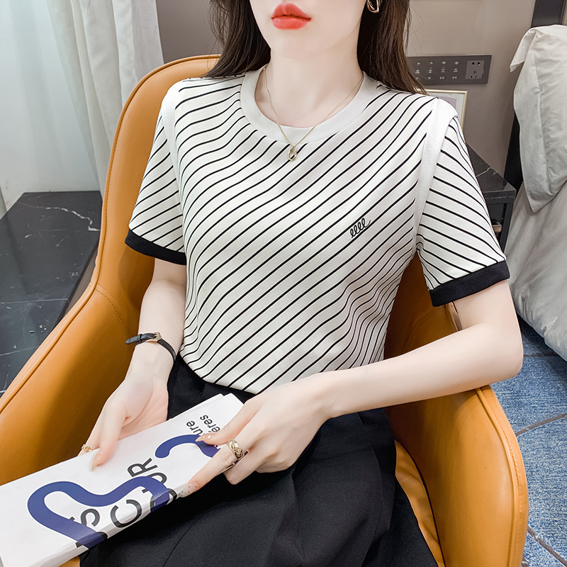 设计感黑白条纹短袖t恤女圆领上衣2025夏季新款独特别致体恤半袖
