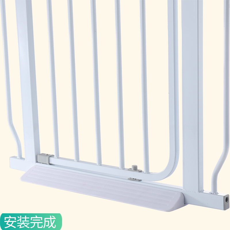 门栏防踢踏板 婴儿楼梯口护栏儿童安全围栏防护栏杆宠物隔离门栏