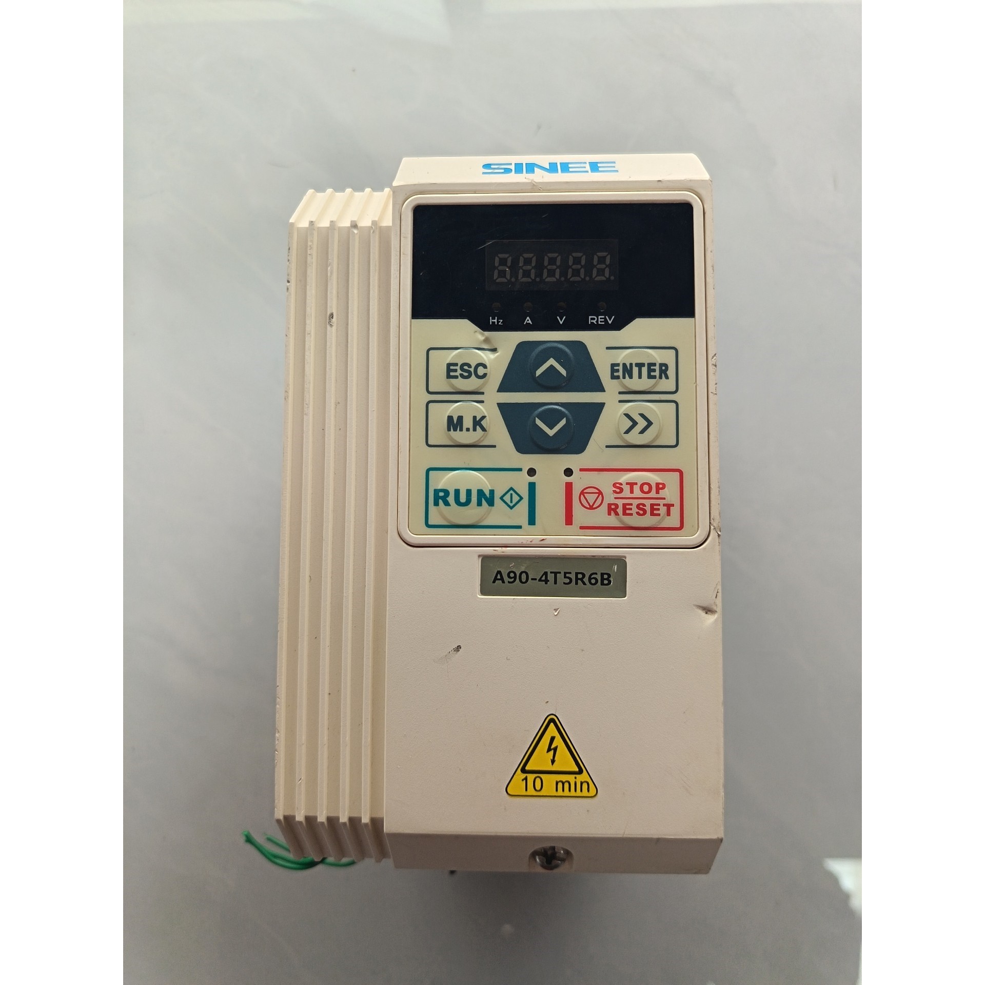 SINEE正弦变频器A90-4T5R6B,功率2.2KW 3议价产品