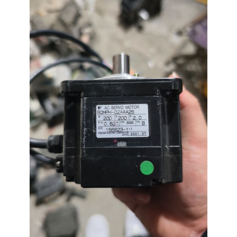 安川电机SGMPH-02BAA21设备闲置议价产品