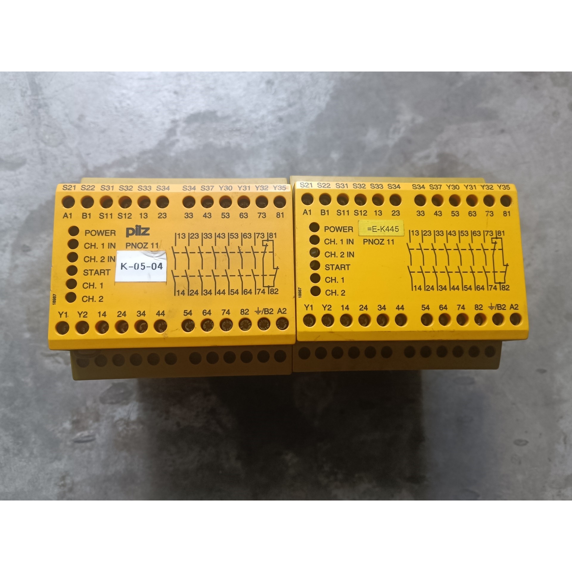 皮尔兹安全继电器 PNOZ 11 230-240VAC 24议价产品
